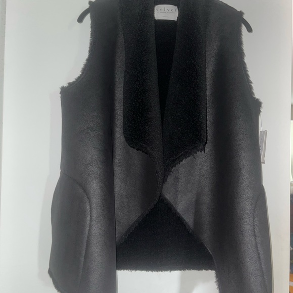 NWT Velvet by Graham and Spencer — Faux Suede / Faux Sherpa Vest - Picture 3 of 6